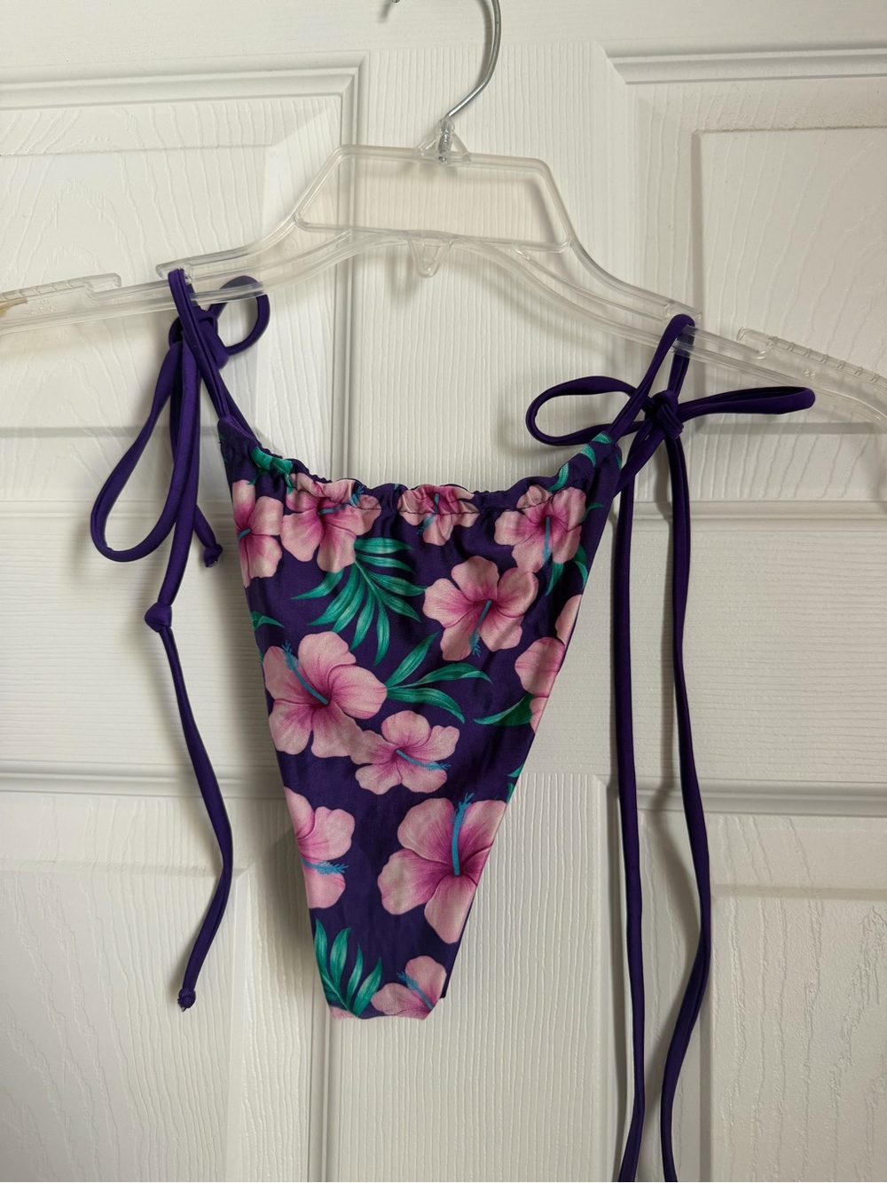 Frankie’s Bikini Purple Hibiscus Set - Picture 6 of 6